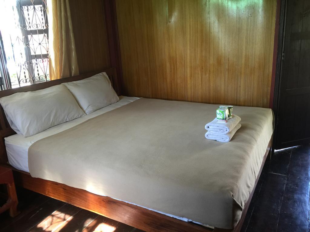 Dalom Guesthouse Дон Дет Экстерьер фото